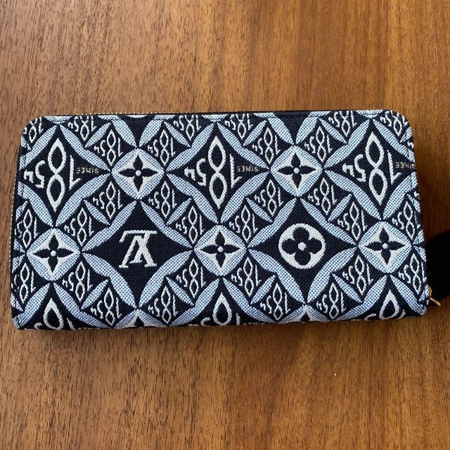 高価値 LOUIS VUITTON - ルイ ヴィトン ジッピーウォレット S1854の