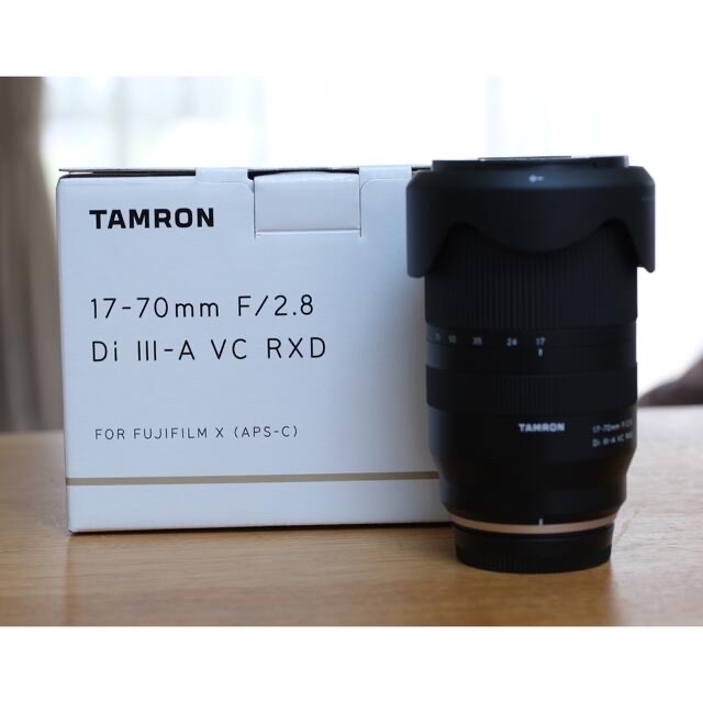 TAMRON(タムロン)のTamron 17-70mm f2.8 di Ⅲ -A VC RXD xマウント スマホ/家電/カメラのカメラ(レンズ(ズーム))の商品写真