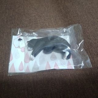 フェリシモ(FELISSIMO)のだら〜ん猫の傘タグ(ハチワレ)(日用品/生活雑貨)