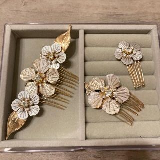 フラワーゴールドヘッドドレス　ヘアアクセ(ヘッドドレス/ドレス)