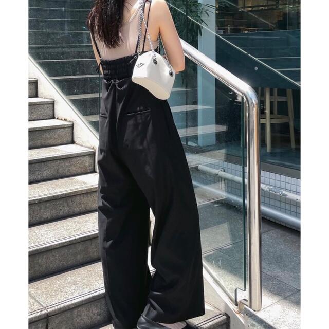 Ameri VINTAGE(アメリヴィンテージ)の【Ameri VINTAGE】CORD SUSPENDER WIDE PANTS レディースのパンツ(サロペット/オーバーオール)の商品写真