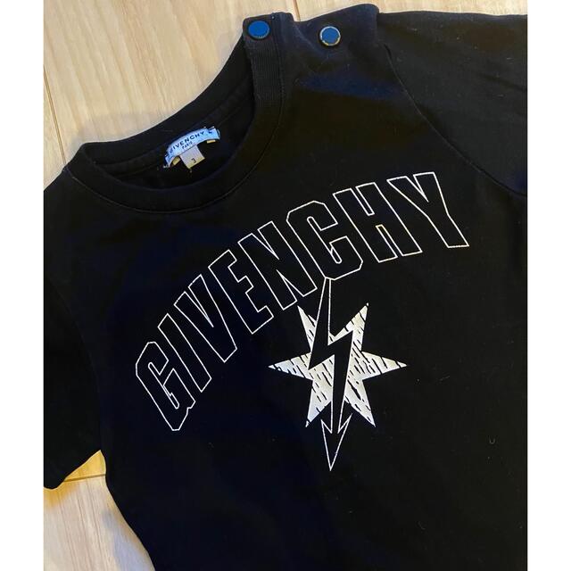 GIVENCHY(ジバンシィ)のgivenchy キッズ　Tシャツ　3 キッズ/ベビー/マタニティのキッズ服男の子用(90cm~)(Tシャツ/カットソー)の商品写真