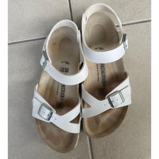 ビルケンシュトック(BIRKENSTOCK)のビルケンシュトック　サンダル　ミラノ　白　24.5(サンダル)