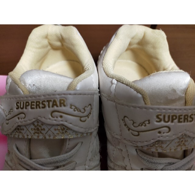SUPERSTAR(スーパースター)のムーンスター　スーパースター　バネのチカラ。　18センチ　ホワイト キッズ/ベビー/マタニティのキッズ靴/シューズ(15cm~)(スニーカー)の商品写真