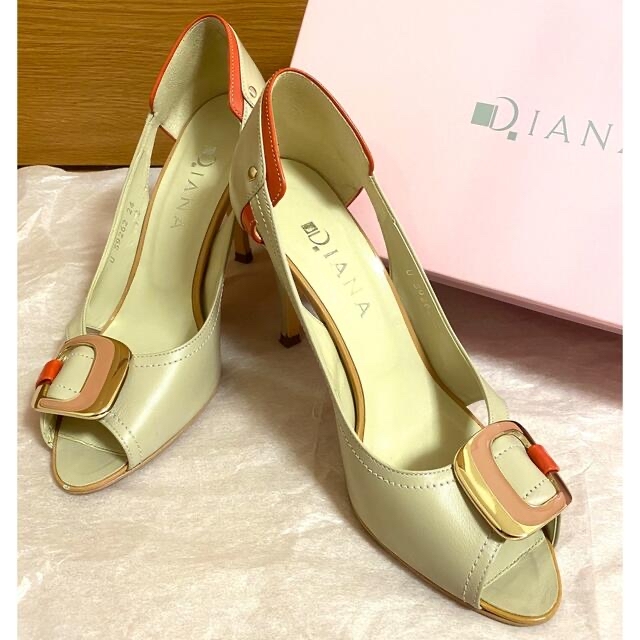 DIANA(ダイアナ)のDIANA ダイアナ パンプス　グレージュ系❤️ レディースの靴/シューズ(ハイヒール/パンプス)の商品写真