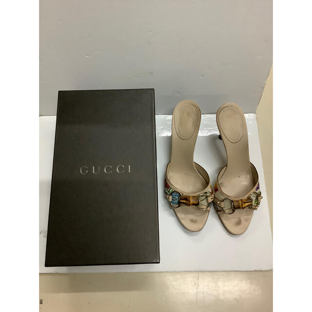 Gucci(グッチ)のGUCCI　フローラ　ミュール　ベージュ　バンブービットr212 レディースの靴/シューズ(ミュール)の商品写真