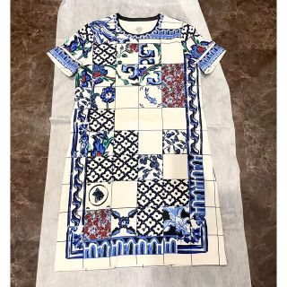 トリーバーチ(Tory Burch)の【新品】Tory Burch Tシャツ ワンピース チュニック プリント(ミニワンピース)