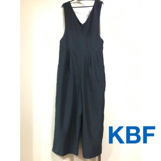 ケービーエフ(KBF)の値下げ処分　KBF 黒　深Ｖ　オールインワン　サロペット(オールインワン)