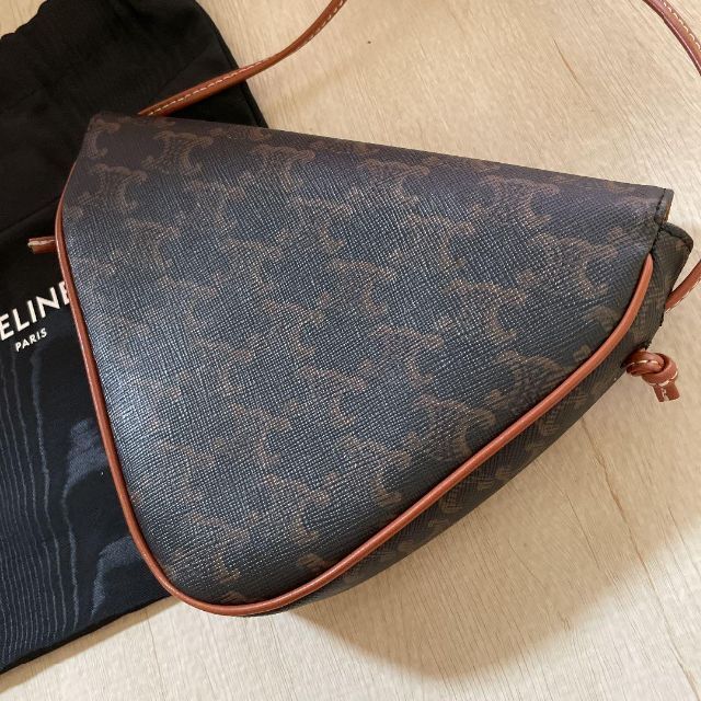 セリーヌトリオンフキャンバスサドルショルダーバック正規品直営店