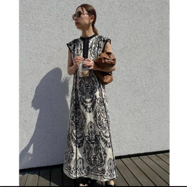 Ameri VINTAGE(アメリヴィンテージ)の専用★Ameri DAMASK EMBROIDERY LINENDRESS★新品 レディースのワンピース(ロングワンピース/マキシワンピース)の商品写真