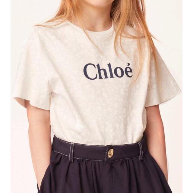 Chloe(クロエ)のChloe kids クロエ キッズ  花柄ロゴTシャツ  レディースのトップス(Tシャツ(半袖/袖なし))の商品写真