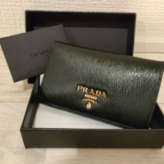 プラダ(PRADA)の超美品　プラダ　二つ折り財布(財布)