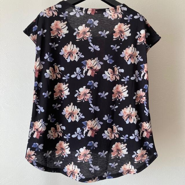 MISCH MASCH(ミッシュマッシュ)の新品 ARABIS 花柄 Tシャツ 23区 PLST クールカレアン ZARA レディースのトップス(シャツ/ブラウス(半袖/袖なし))の商品写真