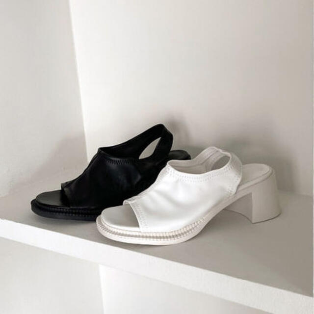 バックストラップサンダル◇BLACK レディースの靴/シューズ(サンダル)の商品写真