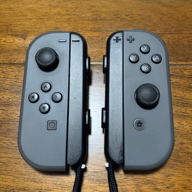 Nintendo Switch(ニンテンドースイッチ)のNintendo Switch Joy-Con (L) / (R) グレー エンタメ/ホビーのゲームソフト/ゲーム機本体(家庭用ゲーム機本体)の商品写真