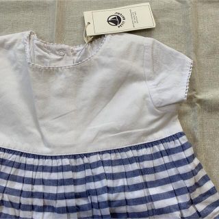 プチバトー(PETIT BATEAU)のプチバトー　ボーダーワンピース　新品 24m(ワンピース)