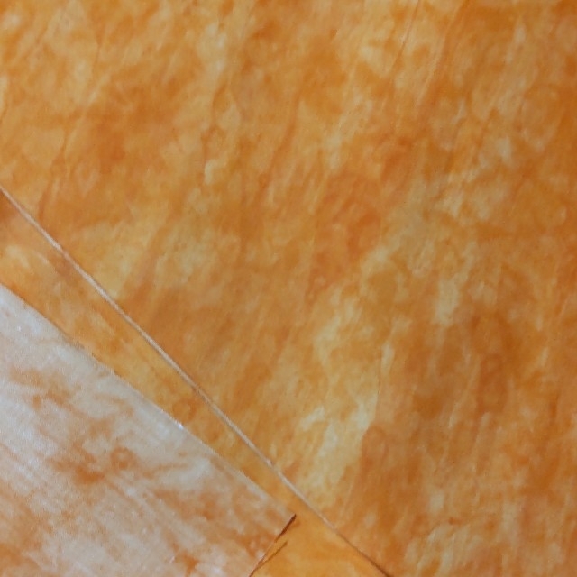 むら染め布地・オレンジ色 ハンドメイドの素材/材料(生地/糸)の商品写真
