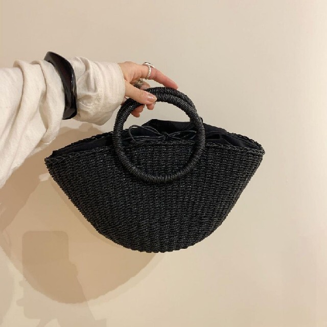 TODAYFUL(トゥデイフル)の【美品】完売 TODAYFUL サークルハンドバスケット黒 カゴバッグ BAG レディースのバッグ(かごバッグ/ストローバッグ)の商品写真