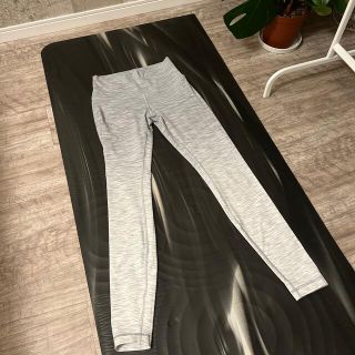 ルルレモン(lululemon)の【美品】Lululemonレギンス(レギンス/スパッツ)