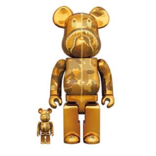 ベアブリック(BE@RBRICK)のBAPE CAMO SHARK BE@RBRICK GOLD 100&400% (その他)