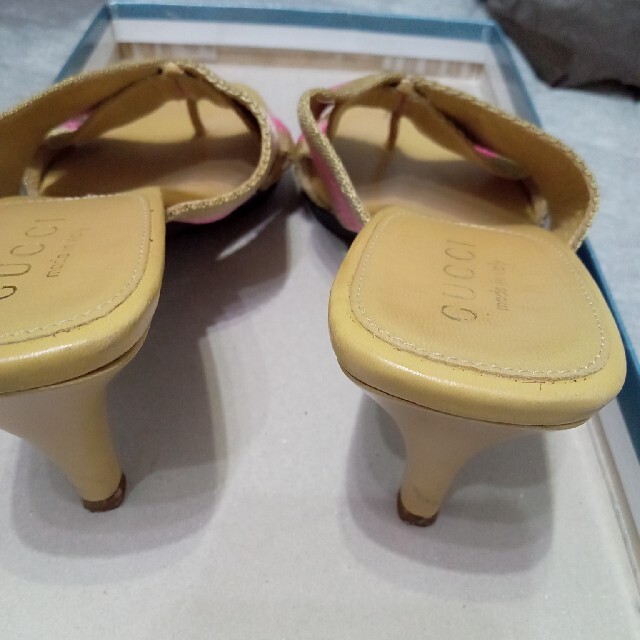 GUCCIグッチ ヒールサンダル グリーン リーフモチーフ NEW SHAMAROCK ...