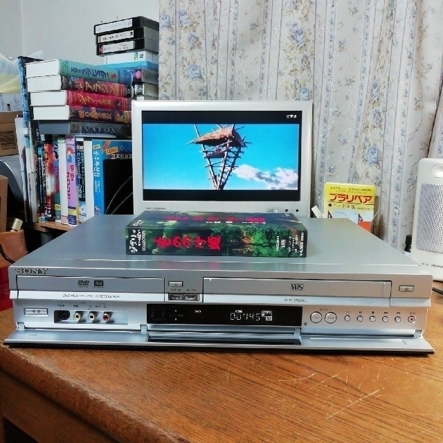 SONY(ソニー)のSONY VHS/DVDレコーダー【RDR-VX35】 スマホ/家電/カメラのテレビ/映像機器(DVDレコーダー)の商品写真