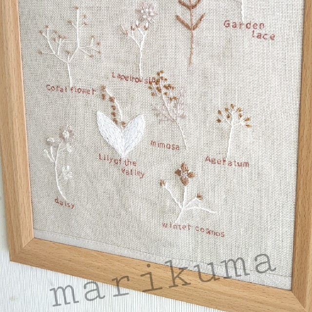 四季の花＊刺繍インテリアフレーム　brown ハンドメイドのフラワー/ガーデン(ドライフラワー)の商品写真