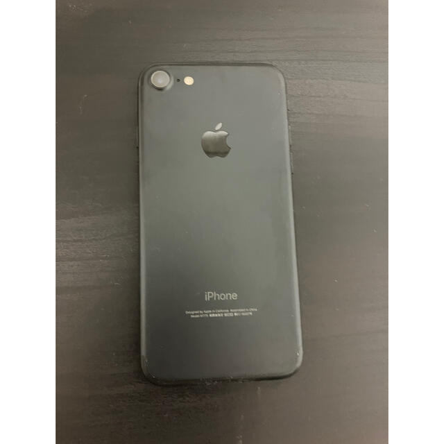 iPhone(アイフォーン)のiPhone7 スマホ/家電/カメラのスマートフォン/携帯電話(スマートフォン本体)の商品写真