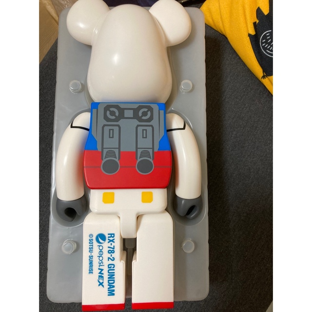 MEDICOM TOY(メディコムトイ)のBE@RBRICK PEPSI 400%機動戦士 gundam 1000% エンタメ/ホビーのフィギュア(アニメ/ゲーム)の商品写真