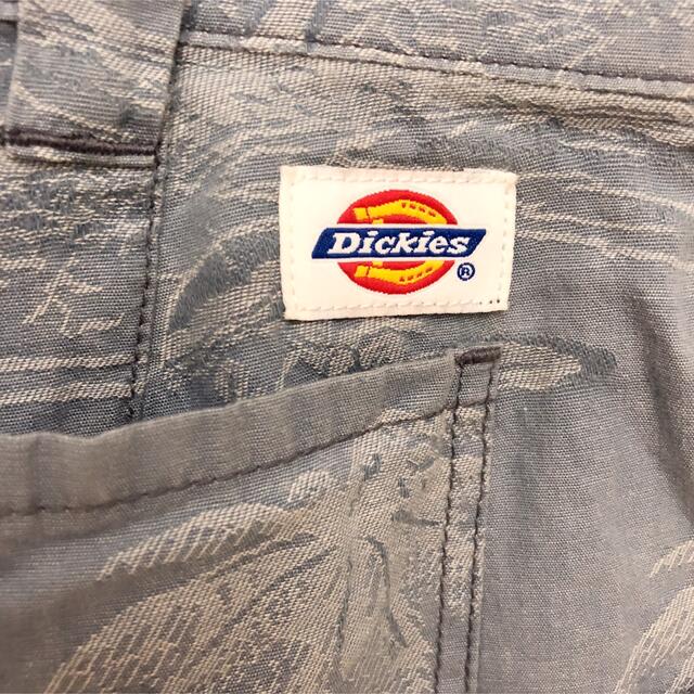 Dickies(ディッキーズ)のDickies ショートパンツ Hawaii 柄　未使用品 38  ¥9975 レディースのパンツ(ショートパンツ)の商品写真