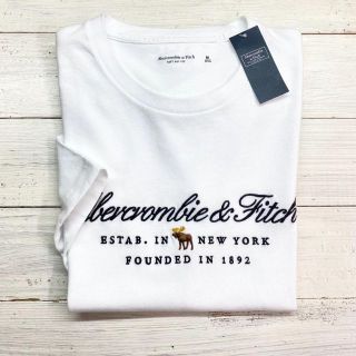 アバクロンビーアンドフィッチ(Abercrombie&Fitch)の新品【メンズM】★アバクロ★総刺しゅうロゴ半袖Ｔシャツ/白/鹿ロゴ(Tシャツ/カットソー(半袖/袖なし))