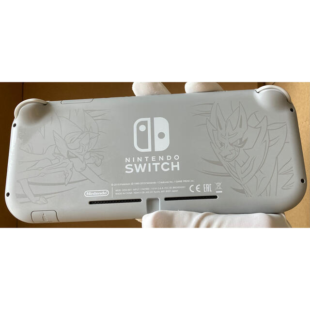 Nintendo Switch Lite  ザシアン・ザマゼンタ 1