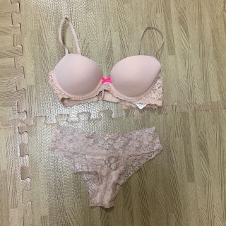 GILLY HICKS ブラ＆ショーツセットベージュ 36B B75～B80(ブラ&ショーツセット)