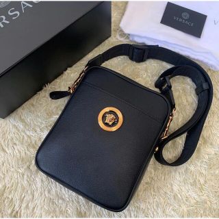 VERSACE - versace ショルダーバックの通販｜ラクマ