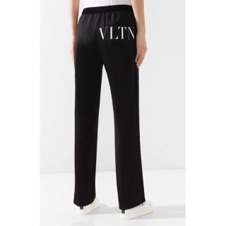 ヴァレンティノ(VALENTINO)の新品タグ付き Valentino ❤︎VLTN fleece trousers(カジュアルパンツ)