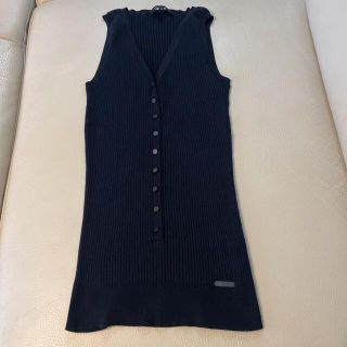 バーバリー(BURBERRY)のバーバリー　シルクノースリーブ　黒(Tシャツ(半袖/袖なし))