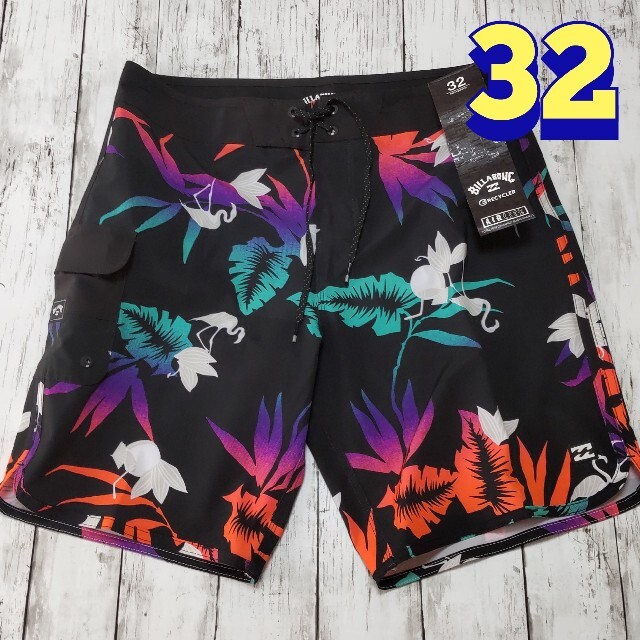 新品　ビラボン　BILLABONG　水着　サーフパンツ　32インチ　ブラック