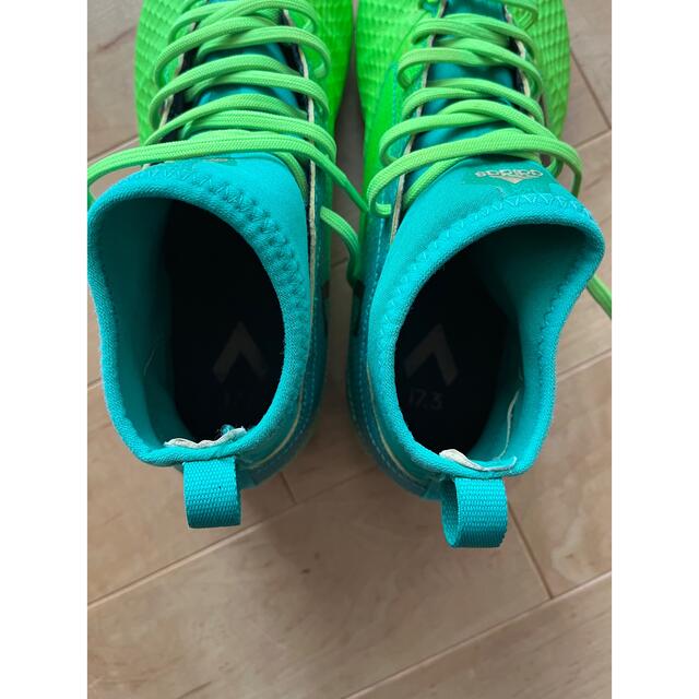 adidas(アディダス)のadidas サッカースパイク　24センチ スポーツ/アウトドアのサッカー/フットサル(シューズ)の商品写真