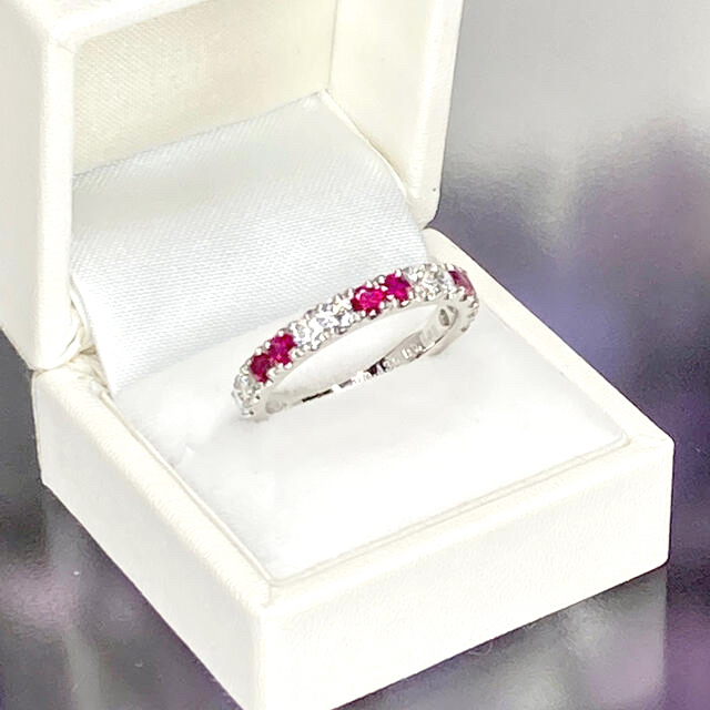 ハーフエタニティー ルビー&ダイアモンド Ring プラチナ レディースのアクセサリー(リング(指輪))の商品写真