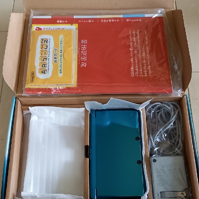 ニンテンドー 3DS本体　青 エンタメ/ホビーのゲームソフト/ゲーム機本体(携帯用ゲームソフト)の商品写真