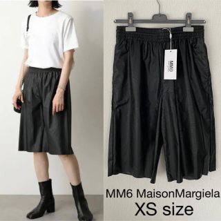 MM6 - 【新品】MM6 MaisonMargiela フェイクレザー ハーフパンツ XSの MM6 - 【新品】MM6 MaisonMargiela フェイクレザー ハーフパンツ XSの