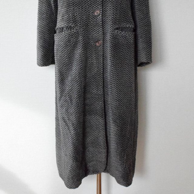 美品 ジョルジオアルマーニ シェブロンストライプ ロング ステンカラー
