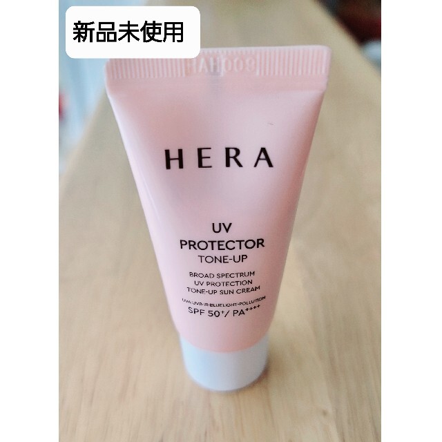 HERA UVプロテクター トーンアップ SPF50+PA++++ コスメ/美容のベースメイク/化粧品(化粧下地)の商品写真