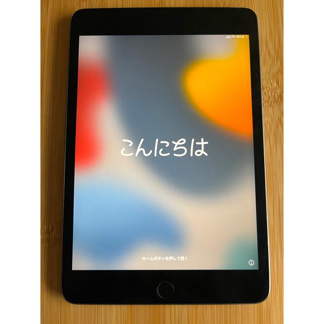 iPad mini 第5世代 64GB SIM シム　フリー MUX52J／Aタブレット