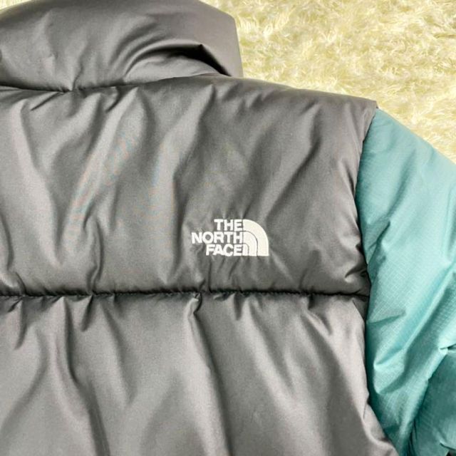 THE NORTH FACE(ザノースフェイス)の★【極美品・THE NORTH FACE 】ダウン　緑×黒　完売モデル. レディースのジャケット/アウター(ダウンジャケット)の商品写真