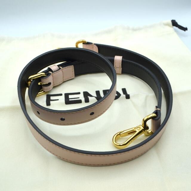 お買い得モデル FENDI - フェンディ FENDI スリムクラッチバッグ お買い得モデル FENDI - フェンディ FENDI スリムクラッチバッグ