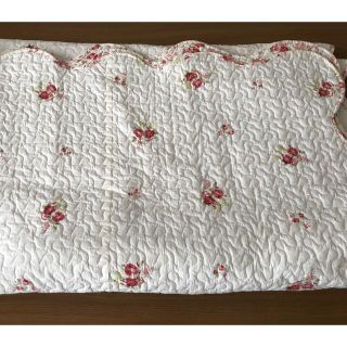 LAURA ASHLEY(ラグ)のフリマアイテム一覧 LAURA ASHLEY(ラグ)のフリマアイテム一覧