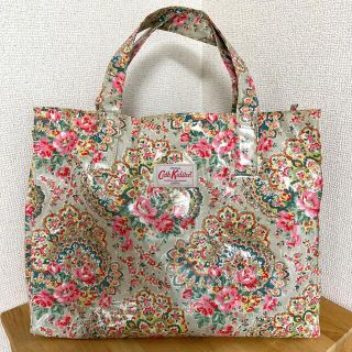 キャスキッドソン(Cath Kidston)の美品　キャスキッドソン　Cath Kidston  大きめトートバッグ(トートバッグ)