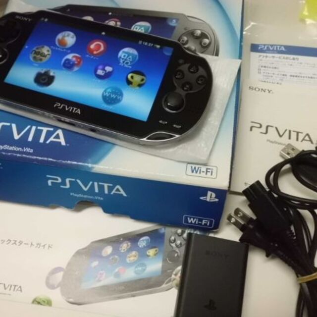 PlayStation Vita(プレイステーションヴィータ)のPSVITA PCH-1000 エンタメ/ホビーのゲームソフト/ゲーム機本体(携帯用ゲーム機本体)の商品写真