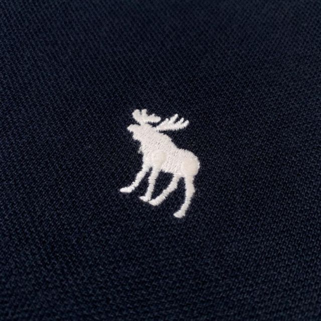 Abercrombie&Fitch(アバクロンビーアンドフィッチ)のアバクロンビー&フィッチ ポロシャツ メンズL ブランドロゴ刺繍 ネイビー 古着 メンズのトップス(ポロシャツ)の商品写真